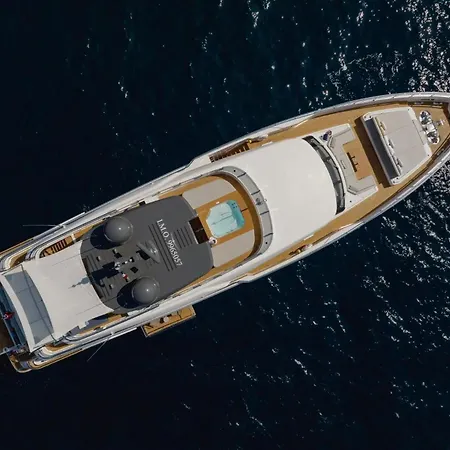 Luxury Yacht Moretti In Tropez 船屋 *