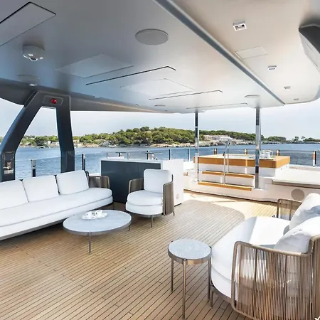 Bateau-hôtel Luxury Yacht Moretti In Tropez *